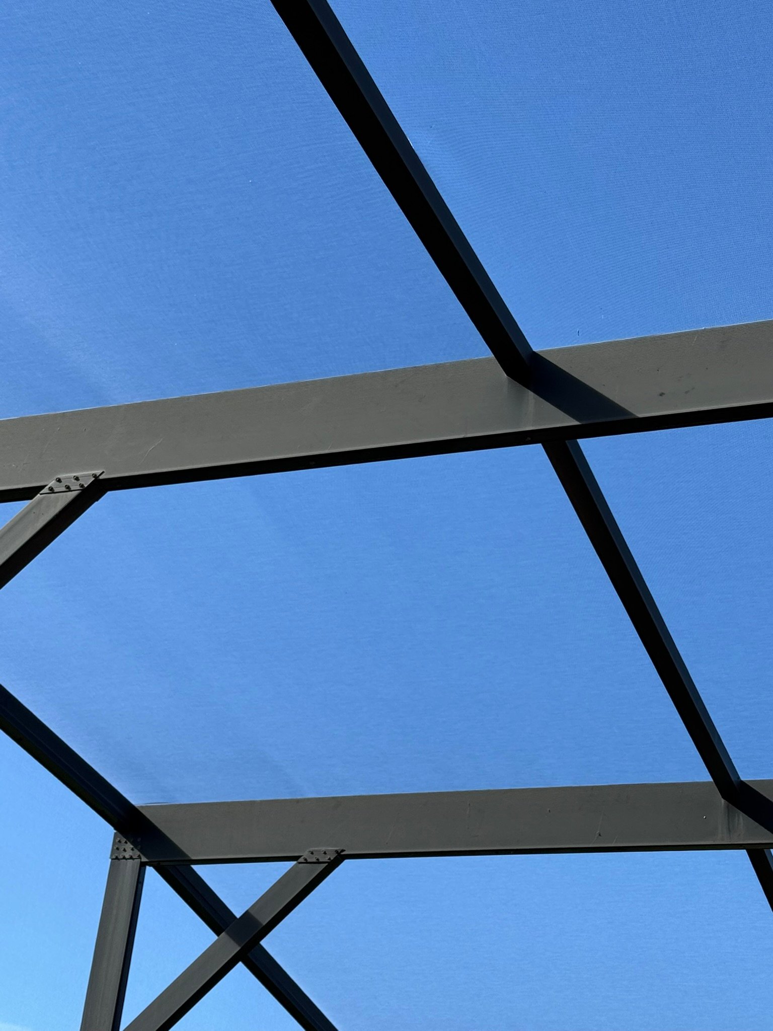 Pool Screen Repair Bonita Springs. Screen panel replacement and enclosure rescreening detail